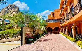 Hotel Hacienda Real